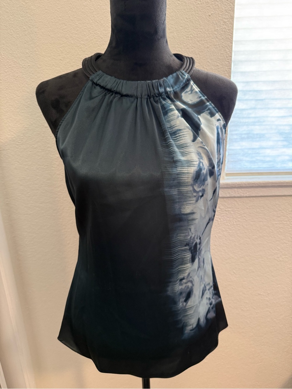 Tahari Satin Floral Halter Blouse Medium Blue Gray Sleeveless Top